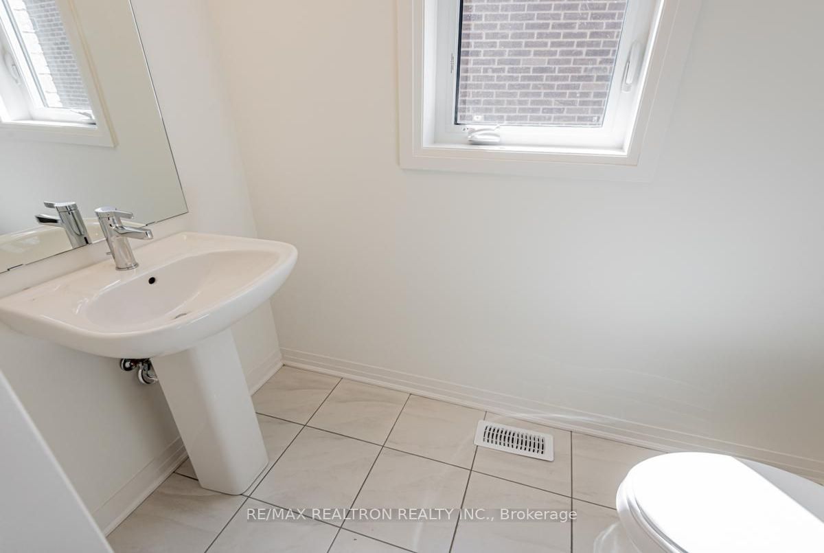 17 Shepherd Drive Barrie 17 Shepherd Drive Barrie