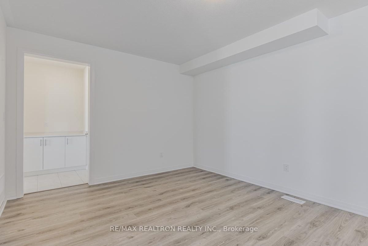 17 Shepherd Drive Barrie 17 Shepherd Drive Barrie