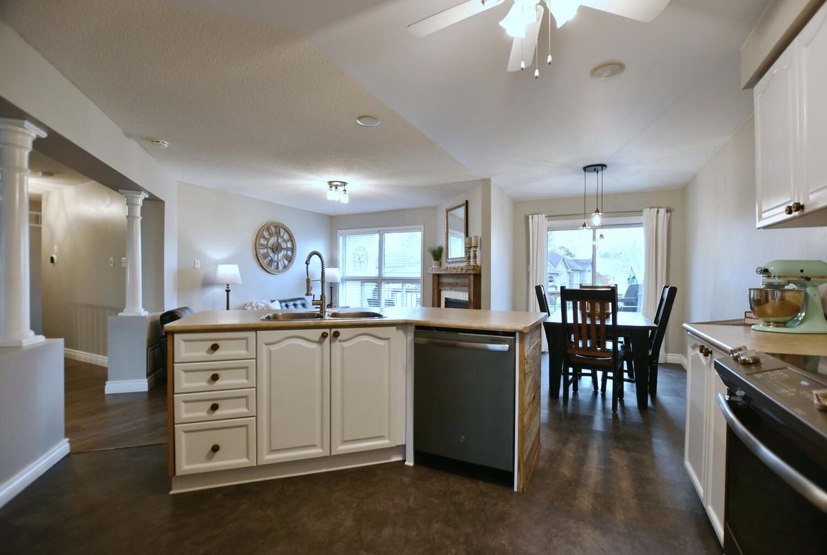 69 Caribou Trail Wasaga Beach 69 Caribou Trail Wasaga Beach