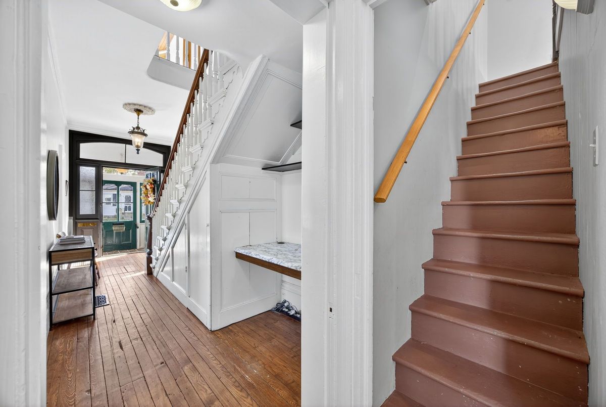 84 Wellington Street E Barrie 84 Wellington Street E Barrie