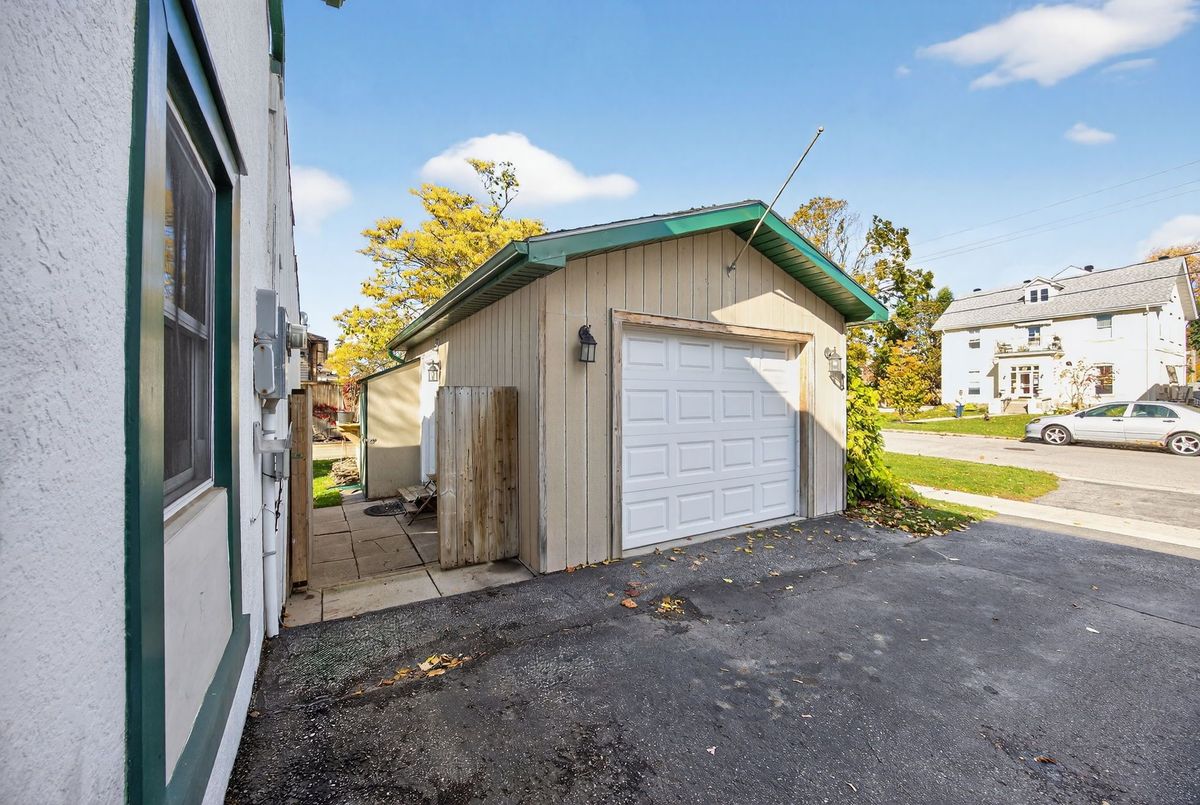 84 Wellington Street E Barrie 84 Wellington Street E Barrie