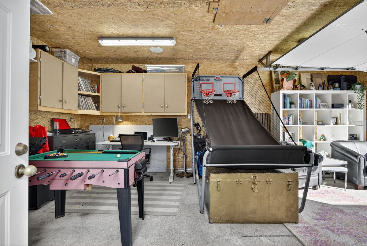 84 Wellington Street E Barrie 84 Wellington Street E Barrie