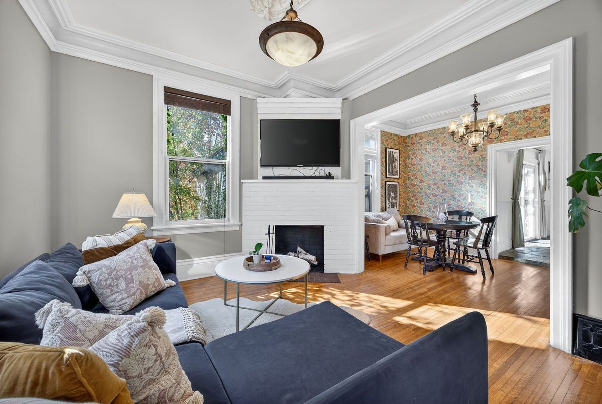 84 Wellington Street E Barrie 84 Wellington Street E Barrie