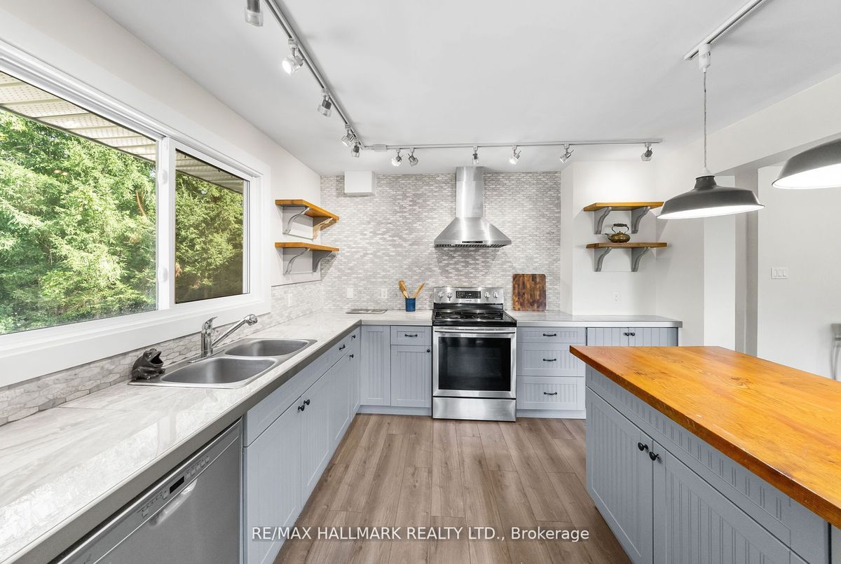 2422 Snow Valley Road Springwater 2422 Snow Valley Road Springwater