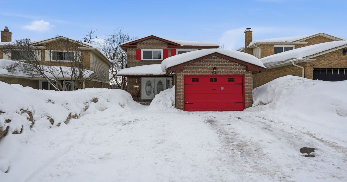 24 Fox Run Barrie