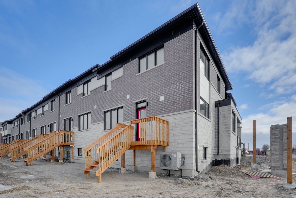 96 Vinewood Crescent Barrie 96 Vinewood Crescent Barrie