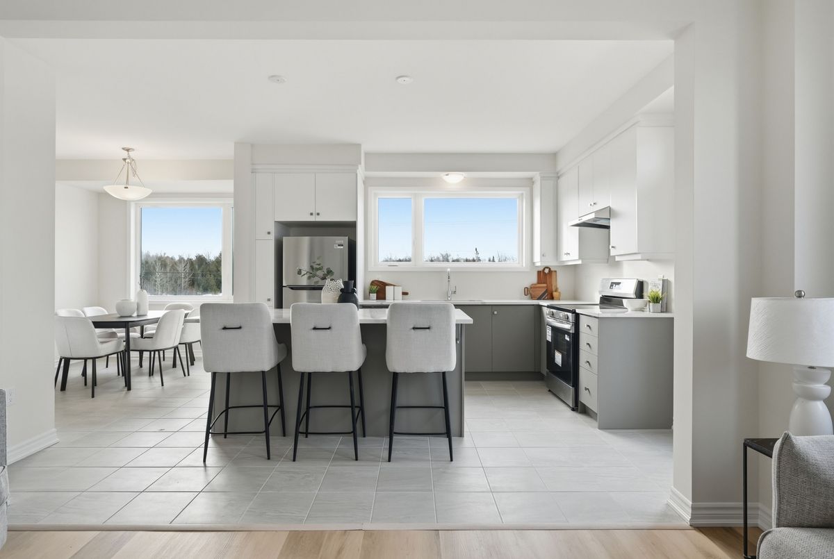 96 Vinewood Crescent Barrie 96 Vinewood Crescent Barrie