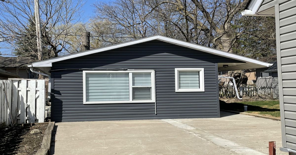 82 Gunn Street Barrie