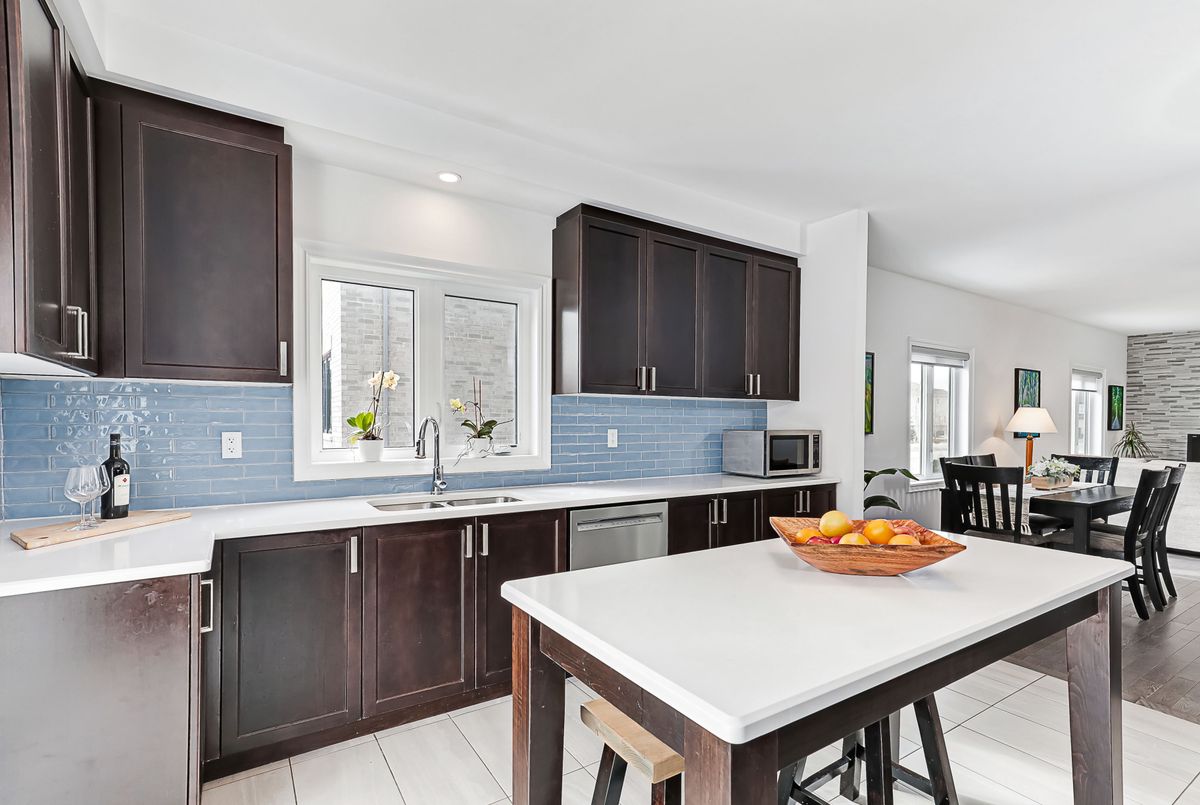 15 Emerald Street Wasaga Beach 15 Emerald Street Wasaga Beach