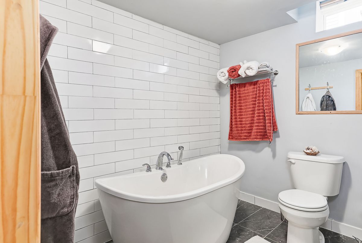 15 Emerald Street Wasaga Beach 15 Emerald Street Wasaga Beach