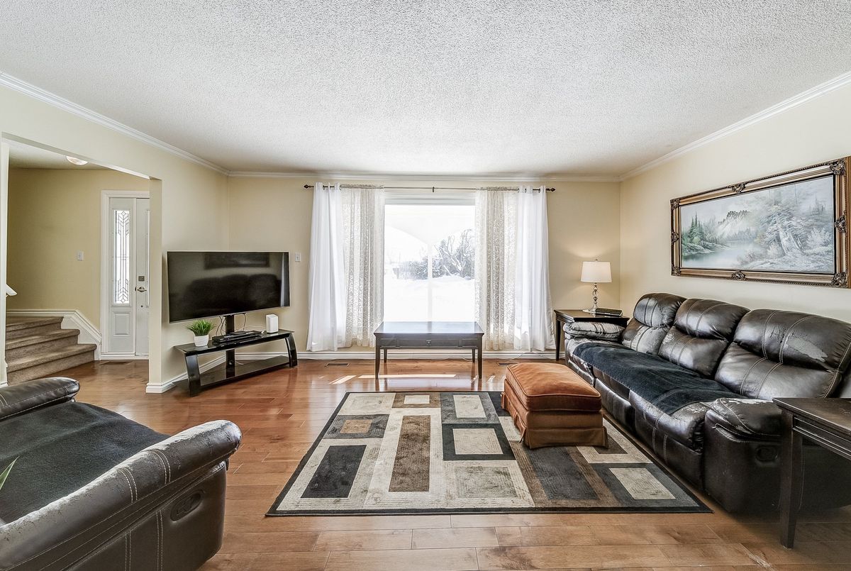 2 Agnes Street Barrie 2 Agnes Street Barrie