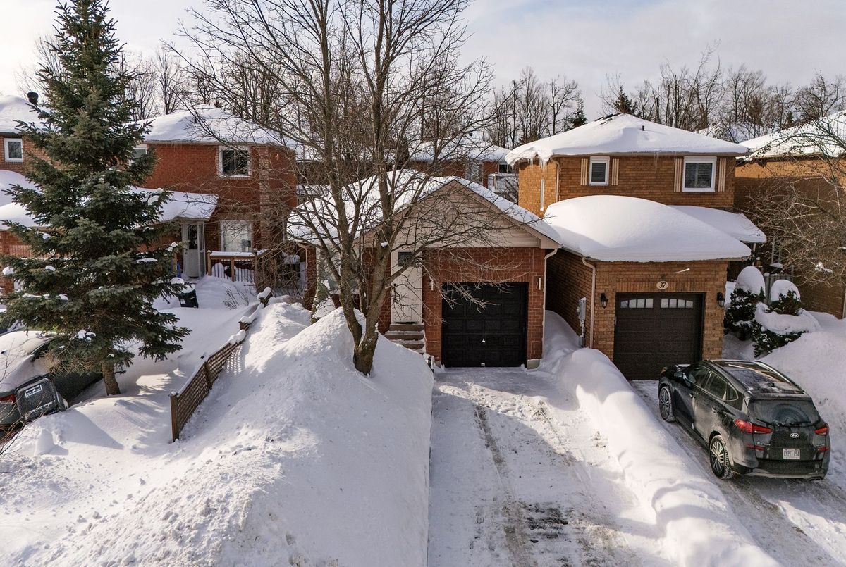 35 Geddes Crescent Barrie 35 Geddes Crescent Barrie