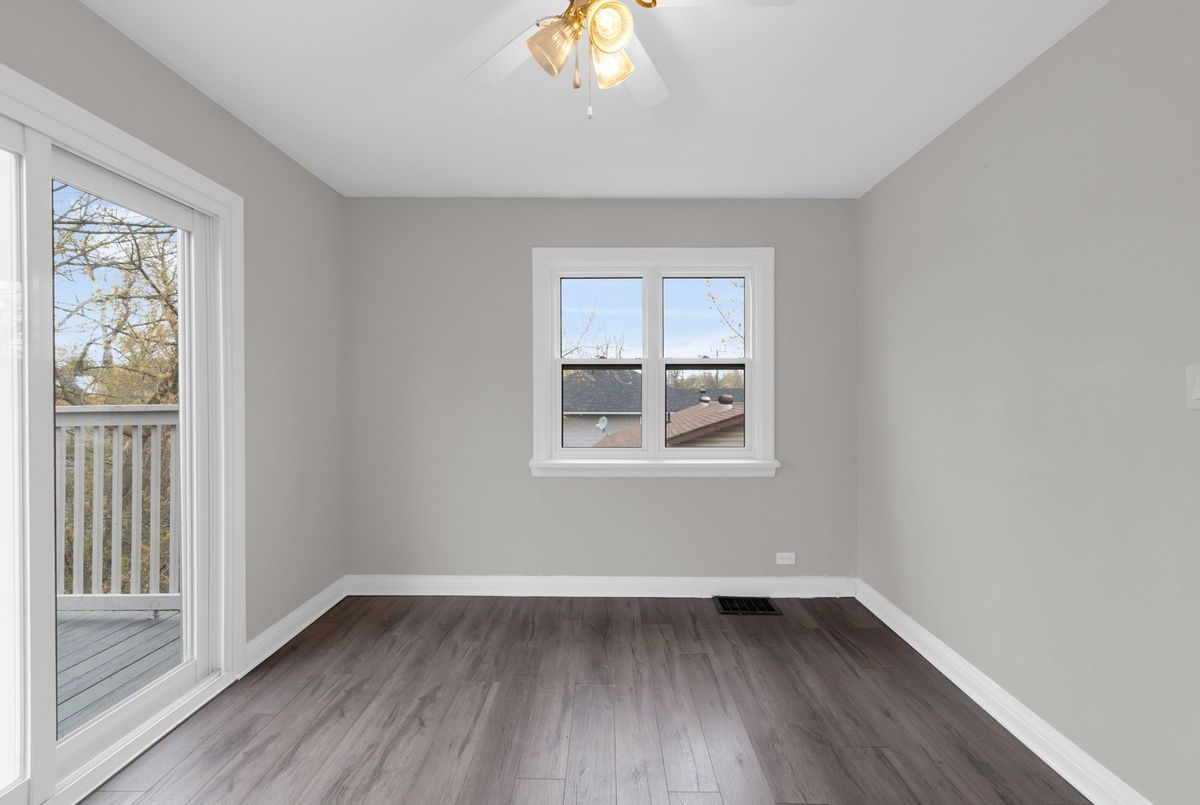 296 Barrie Road Orillia 296 Barrie Road Orillia