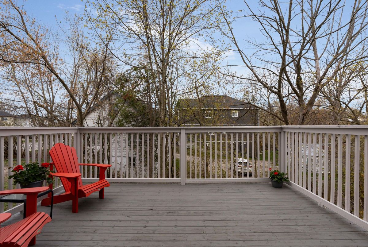 296 Barrie Road Orillia 296 Barrie Road Orillia