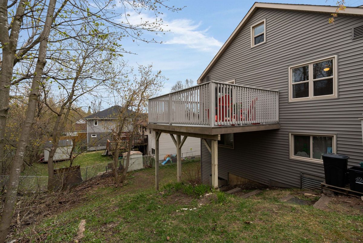 296 Barrie Road Orillia 296 Barrie Road Orillia