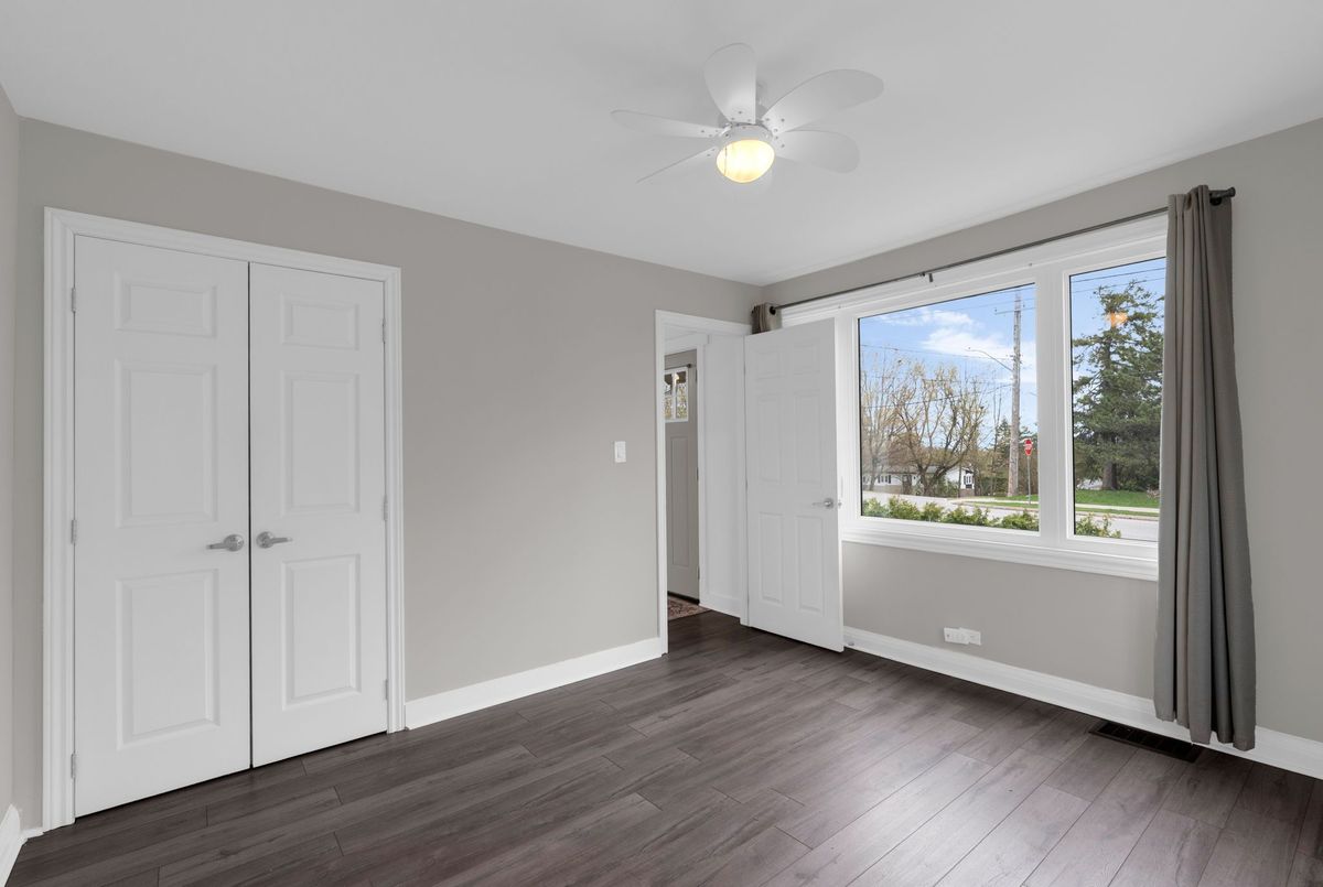 296 Barrie Road Orillia 296 Barrie Road Orillia