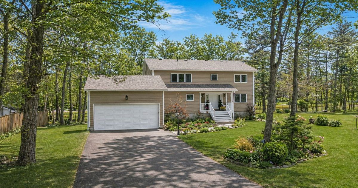 10 Musquake Court Tiny