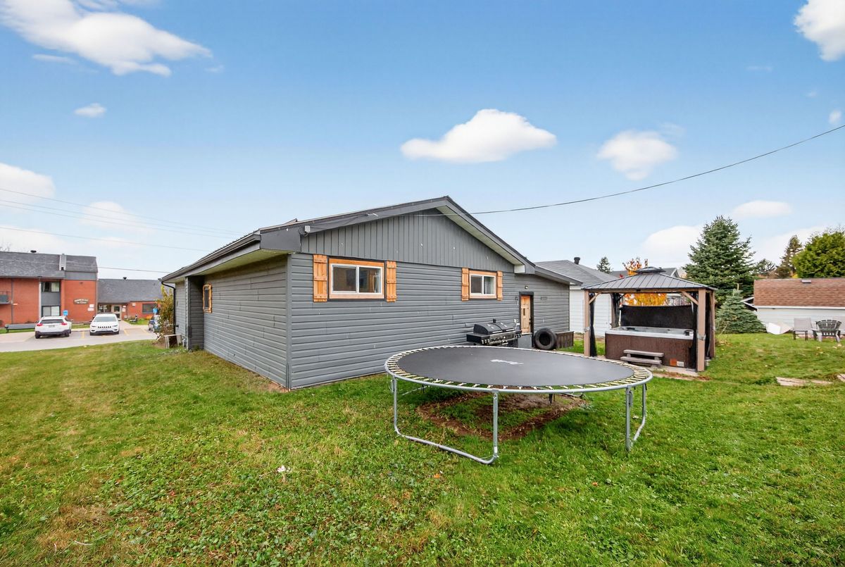 57 Maria Street Penetanguishene 57 Maria Street Penetanguishene