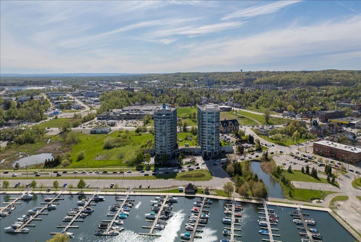 2 Toronto Street Barrie 2 Toronto Street Barrie