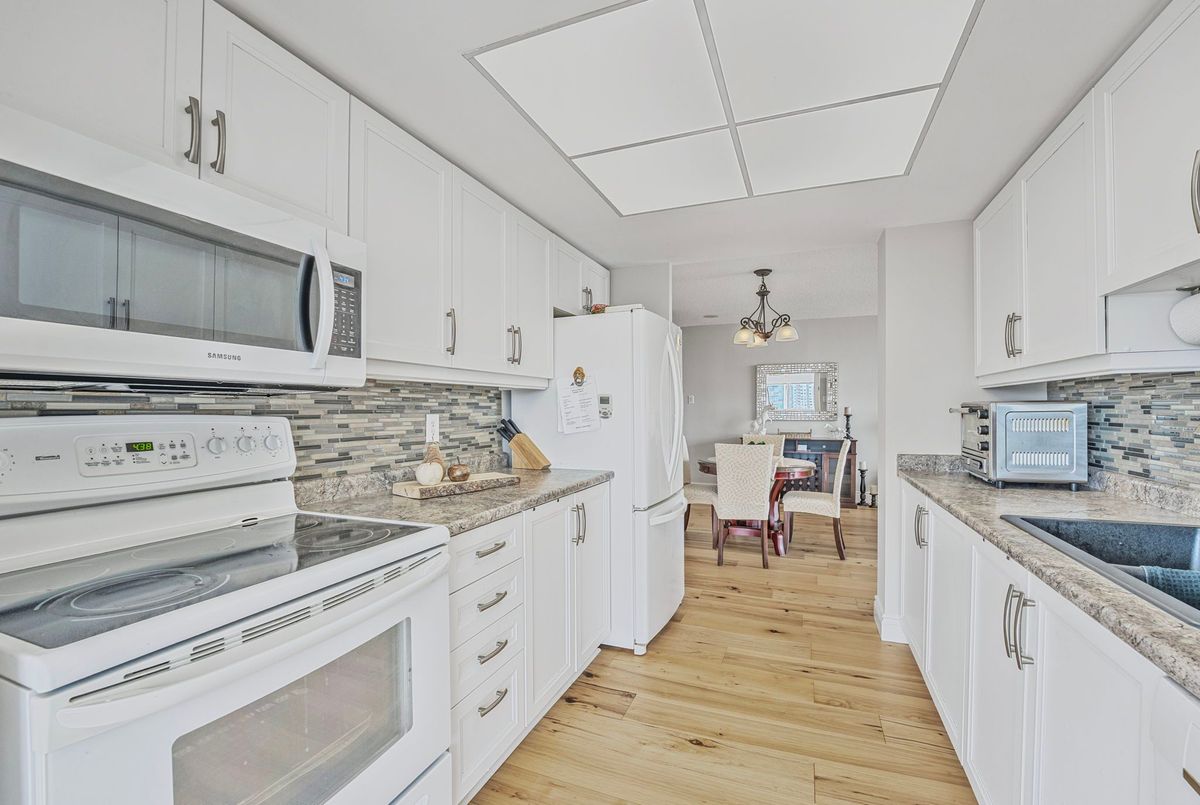 65 Ellen Street Barrie 65 Ellen Street Barrie