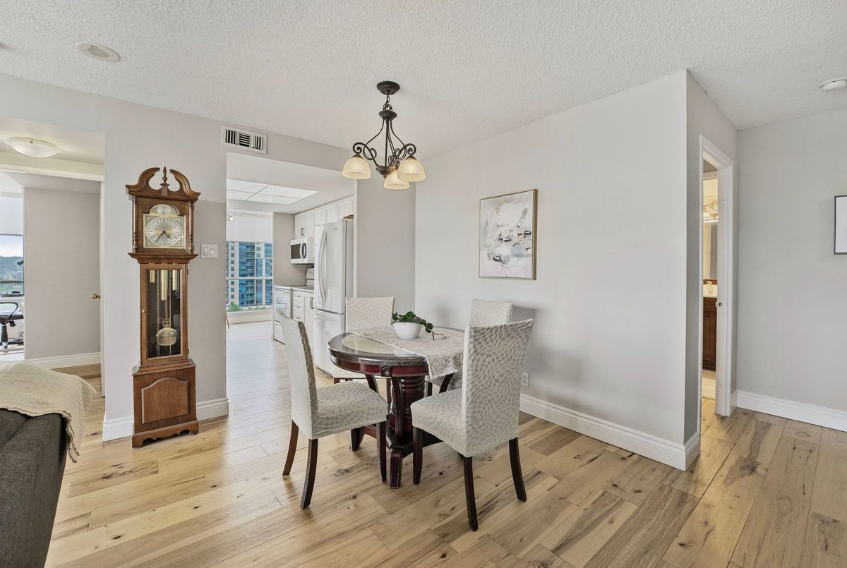 65 Ellen Street Barrie 65 Ellen Street Barrie