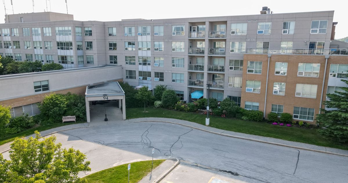 94 Dean Avenue Barrie