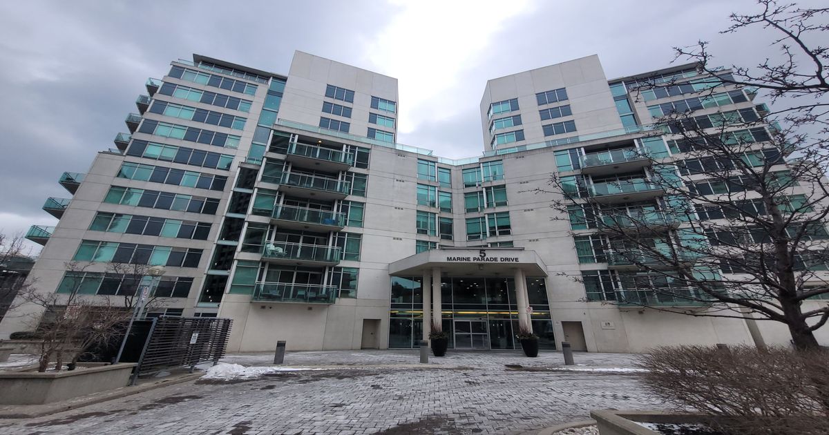 5 Marine Parade Dr Toronto
