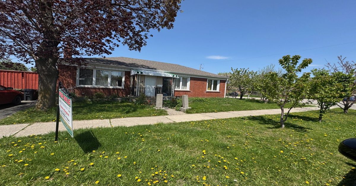 4 Coolhurst Drive Toronto