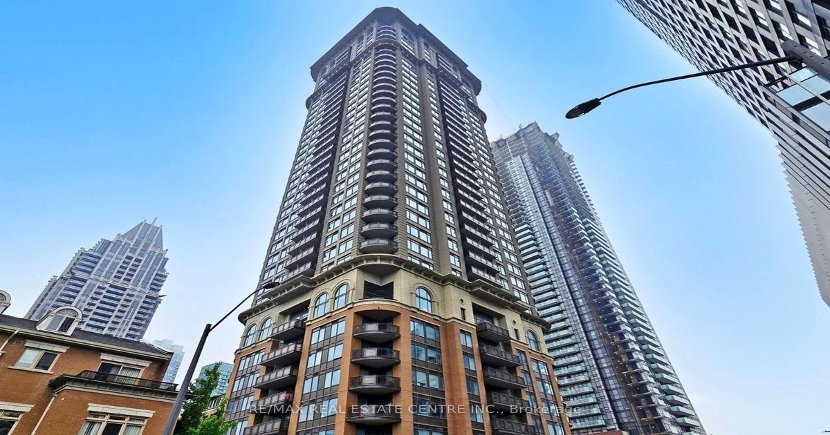 385 Prince Of Wales Dr Mississauga