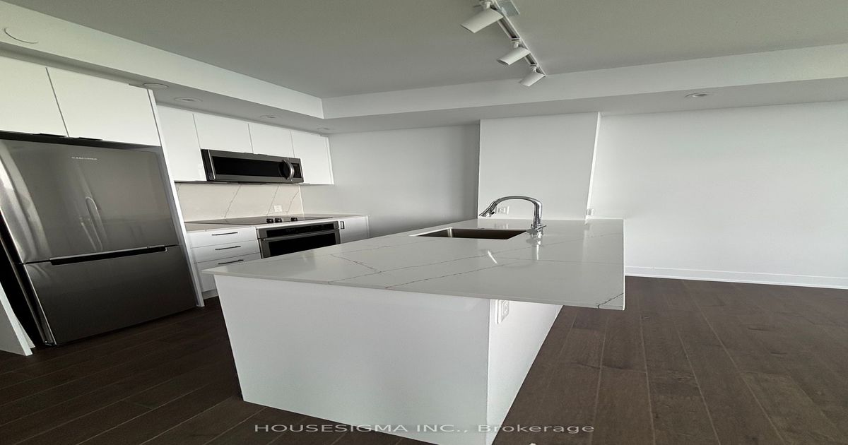 1928 Lake Shore Boulevard W Toronto