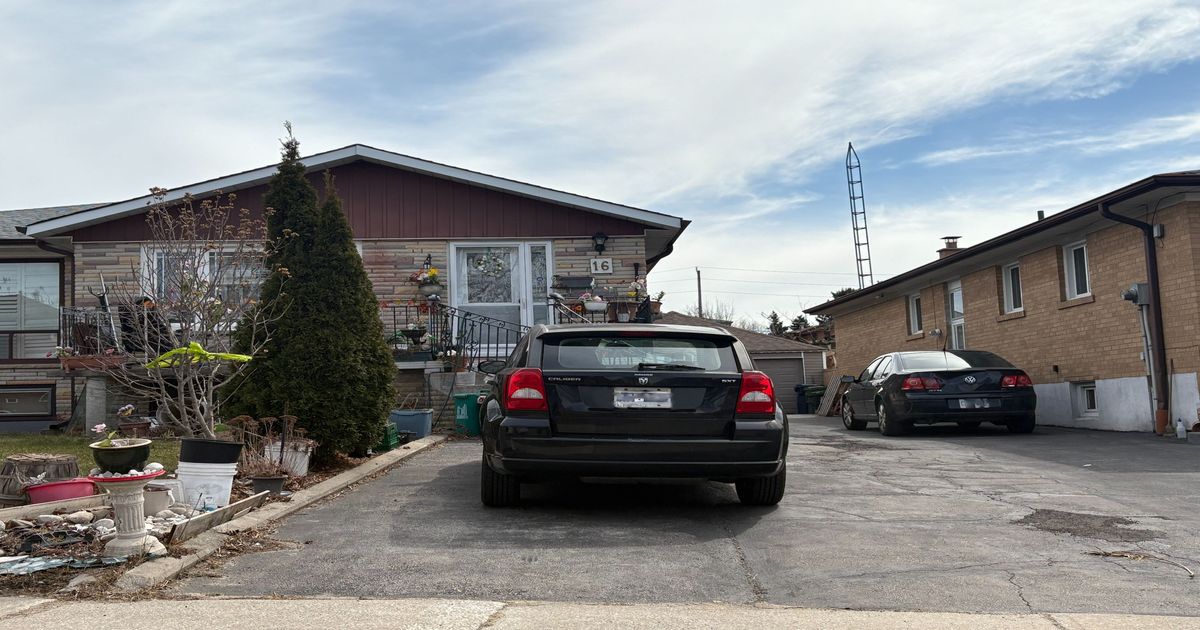 16 Dellbrook Crescent Toronto