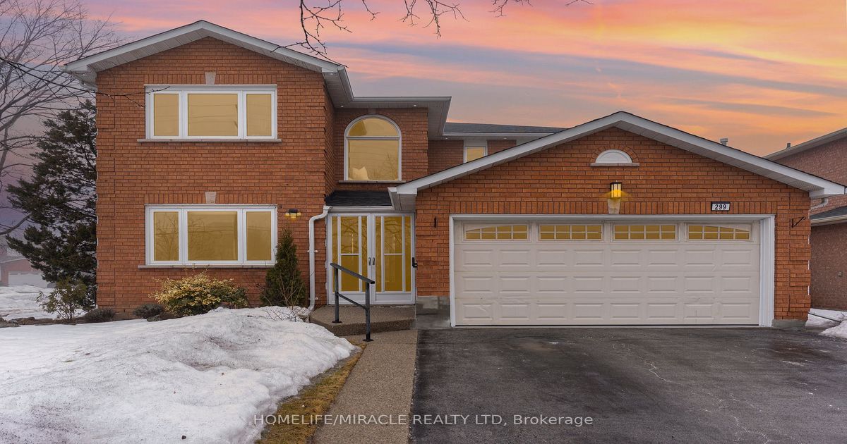 299 Hickory Circle Oakville