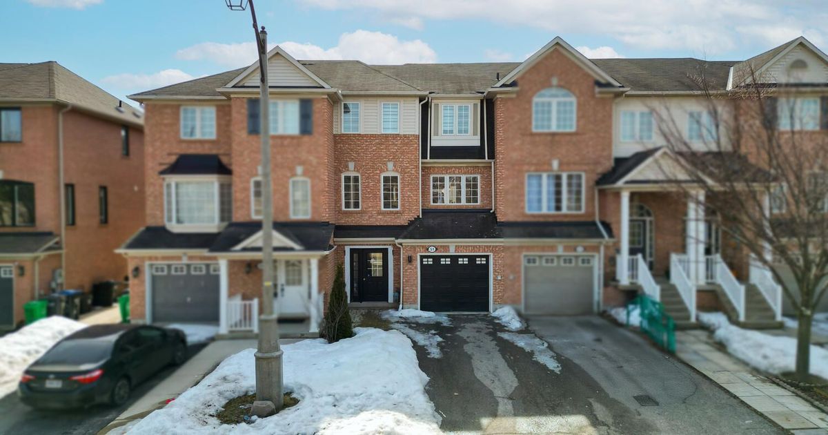 51 Decker Hollow Circle Brampton