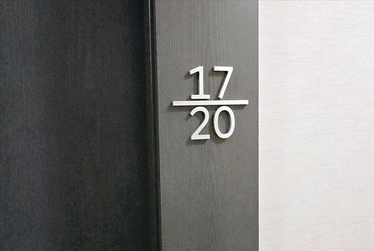 img-gallery