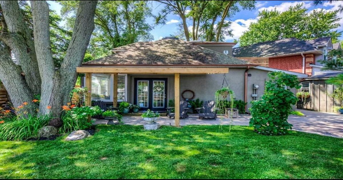 40 Park Street W Mississauga