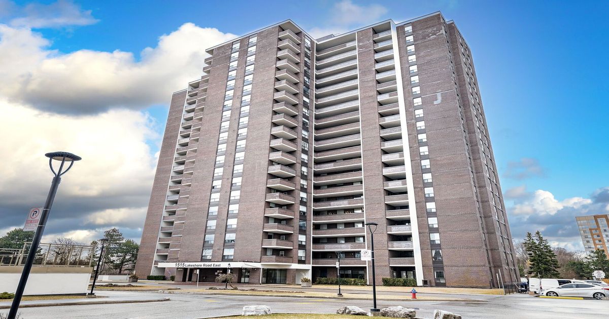 1515 Lakeshore Road E Mississauga
