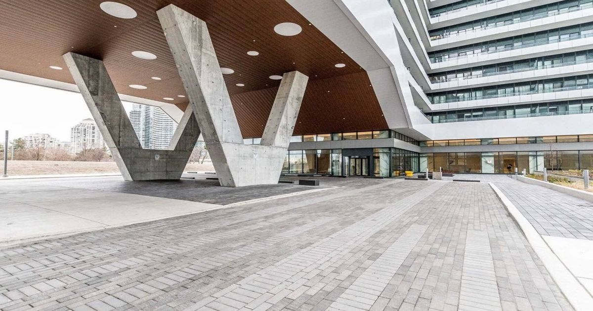 30 shore breeze dr Drive E Toronto