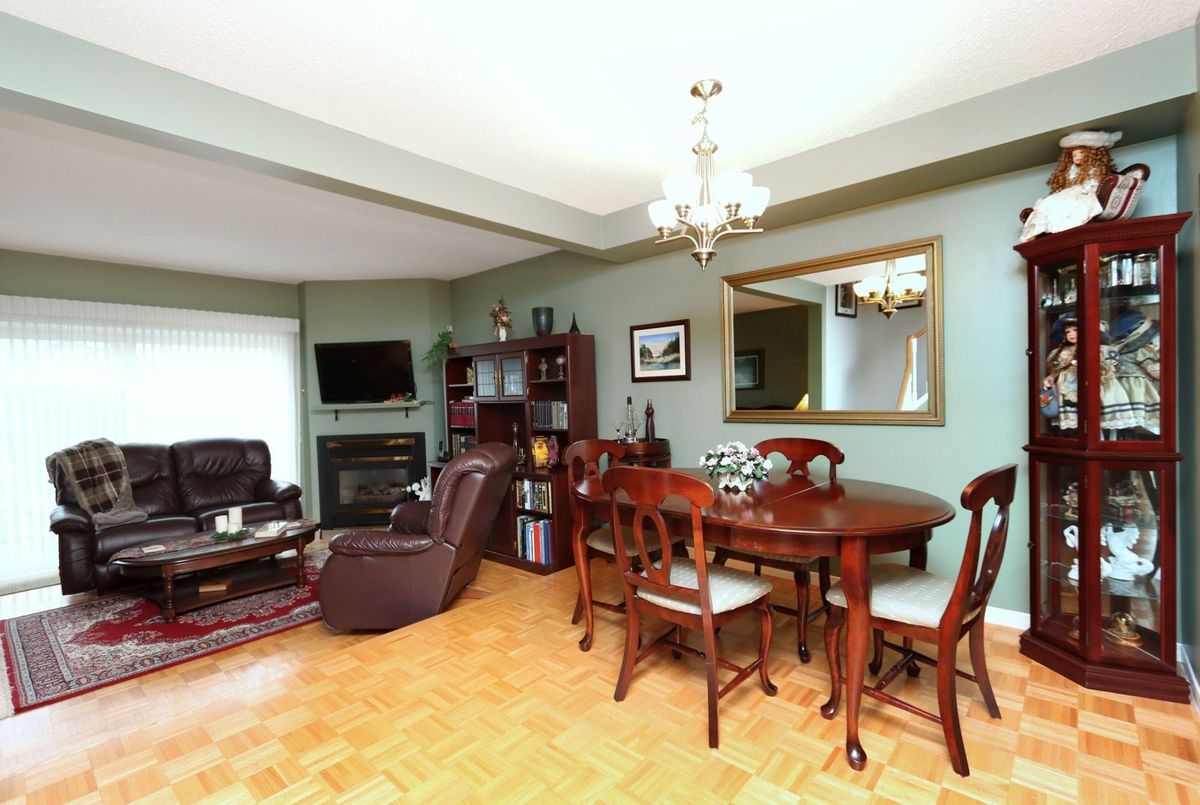 img-gallery