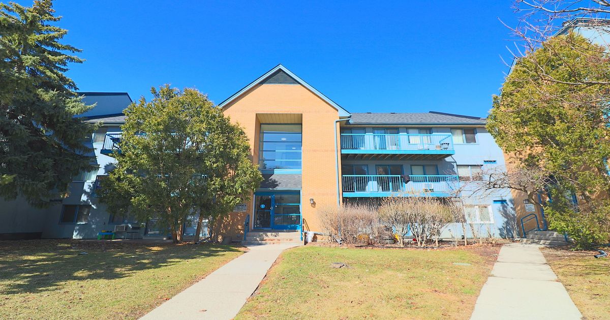95 Trailwood Drive Mississauga