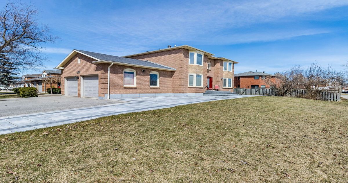 5242 Micmac Crescent Mississauga