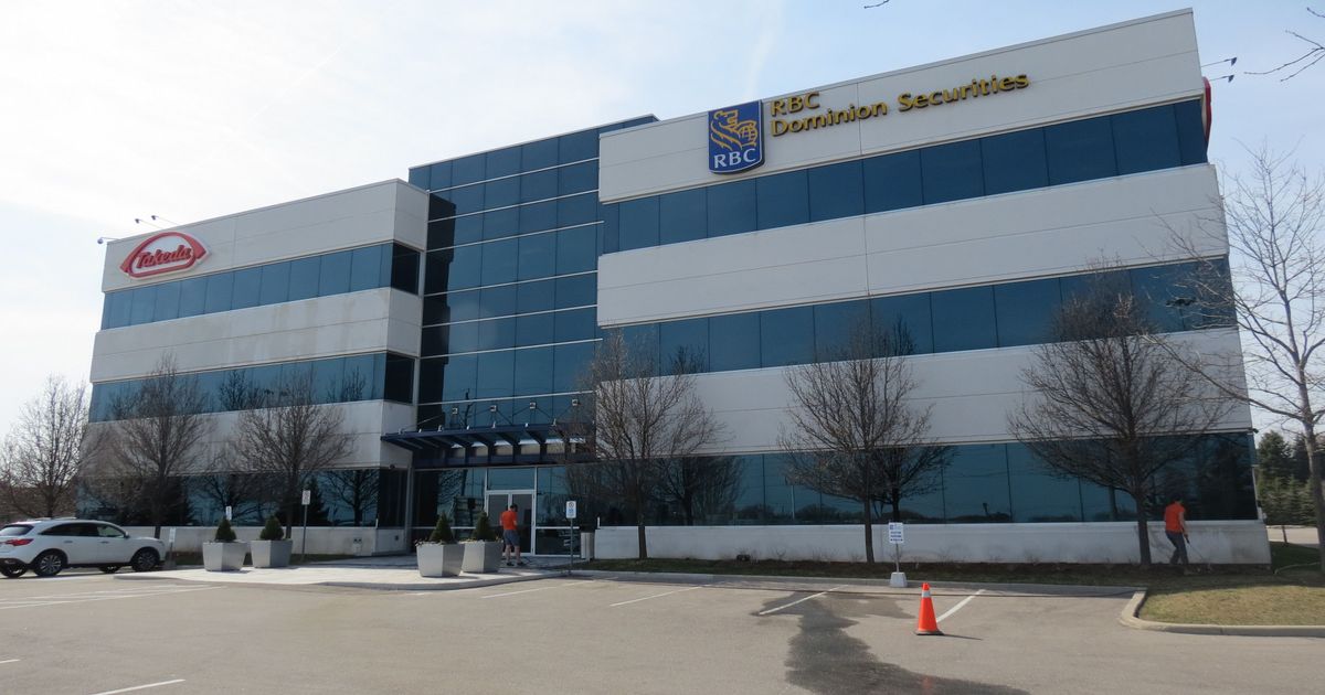 435 North Service Road Oakville