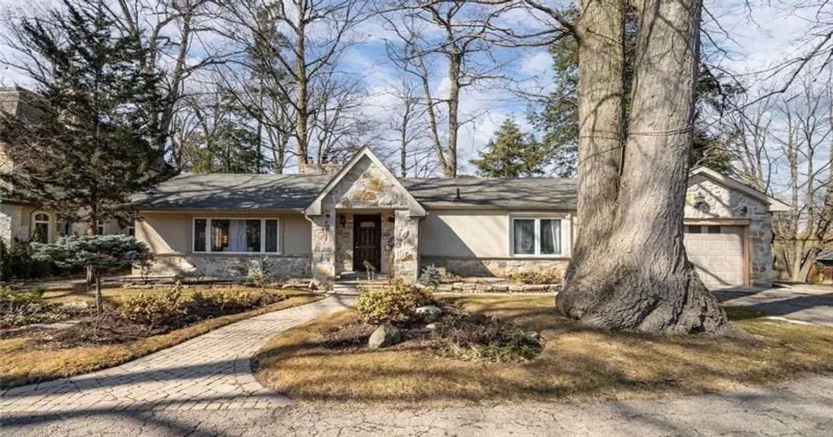 1249 Indian Road Mississauga