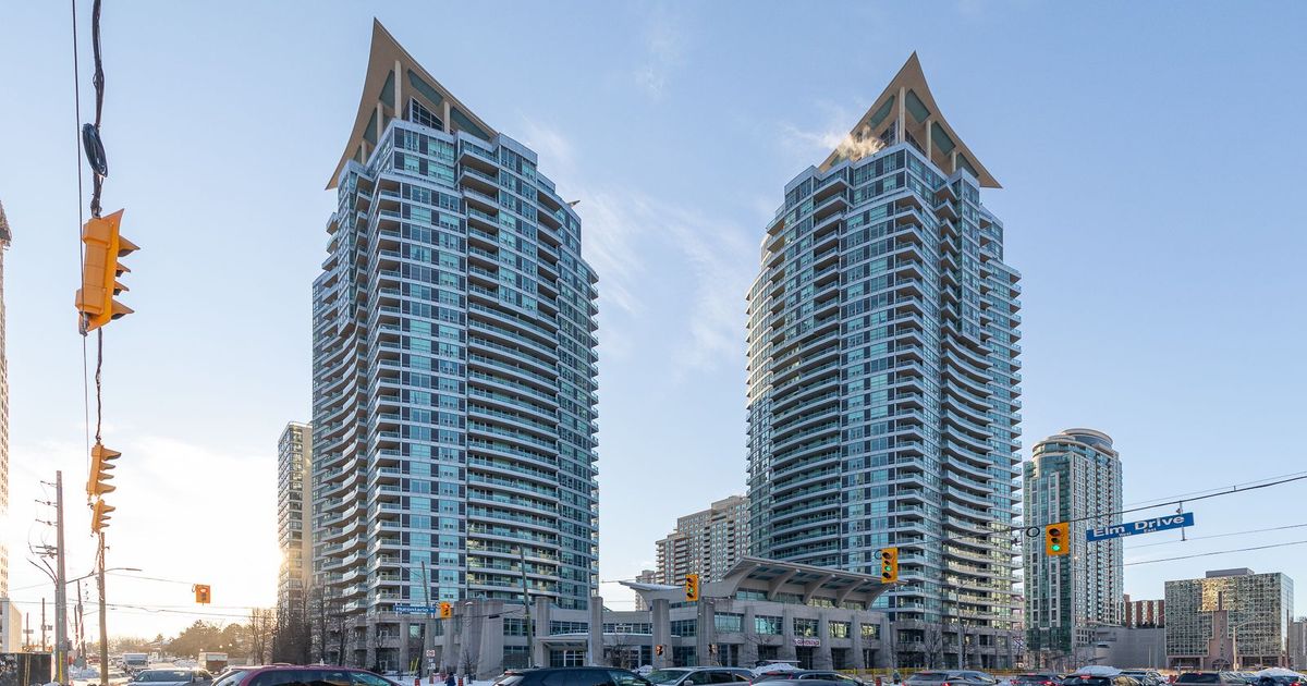 33 Elm Drive W Mississauga