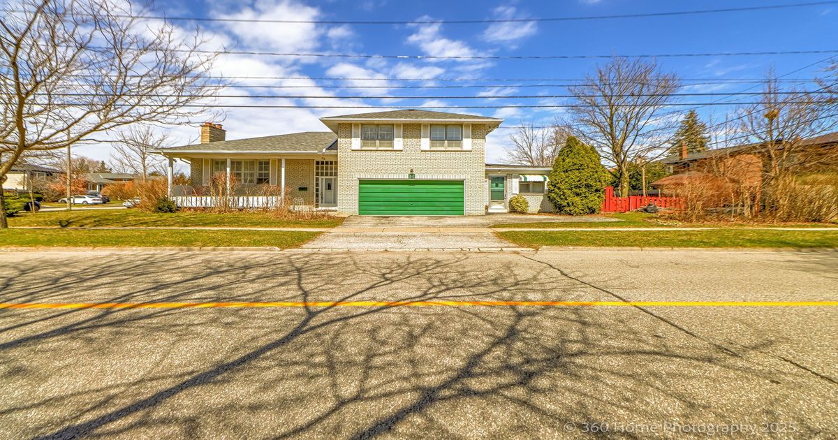 12 Summitcrest Drive Toronto