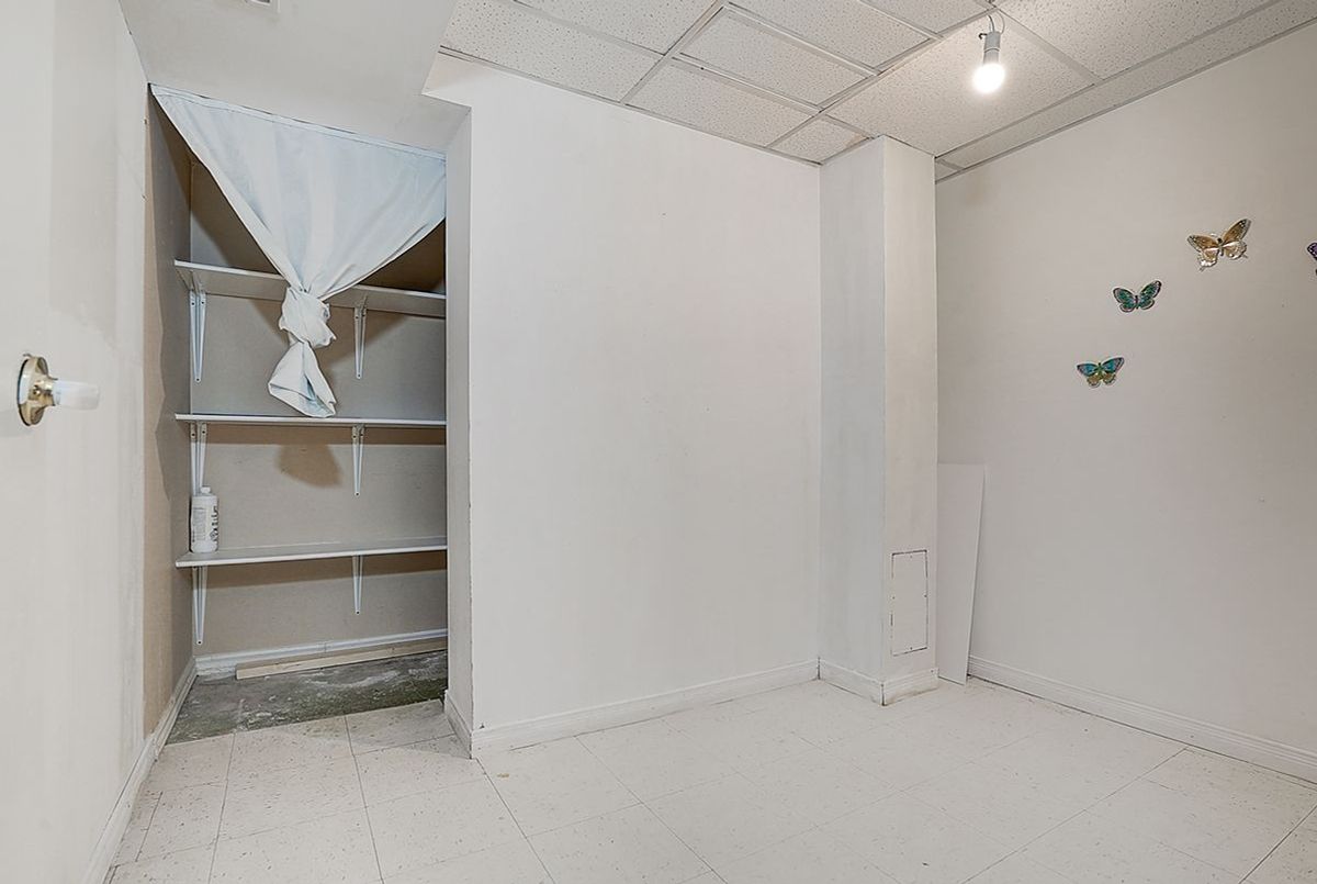 img-gallery