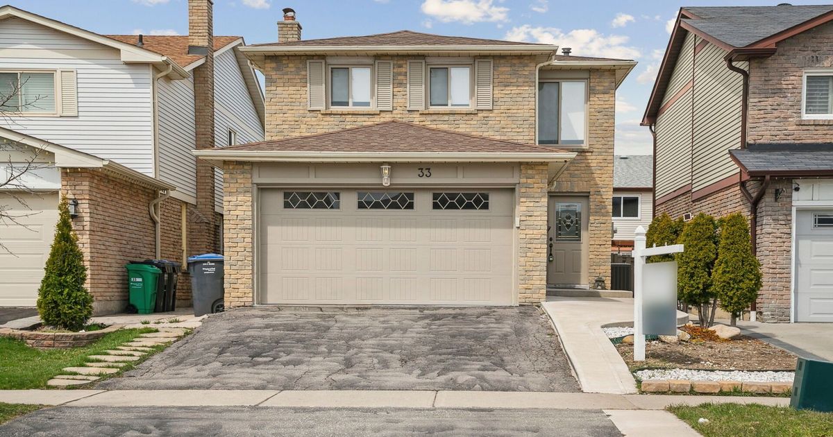 33 Dafoe Crescent Brampton