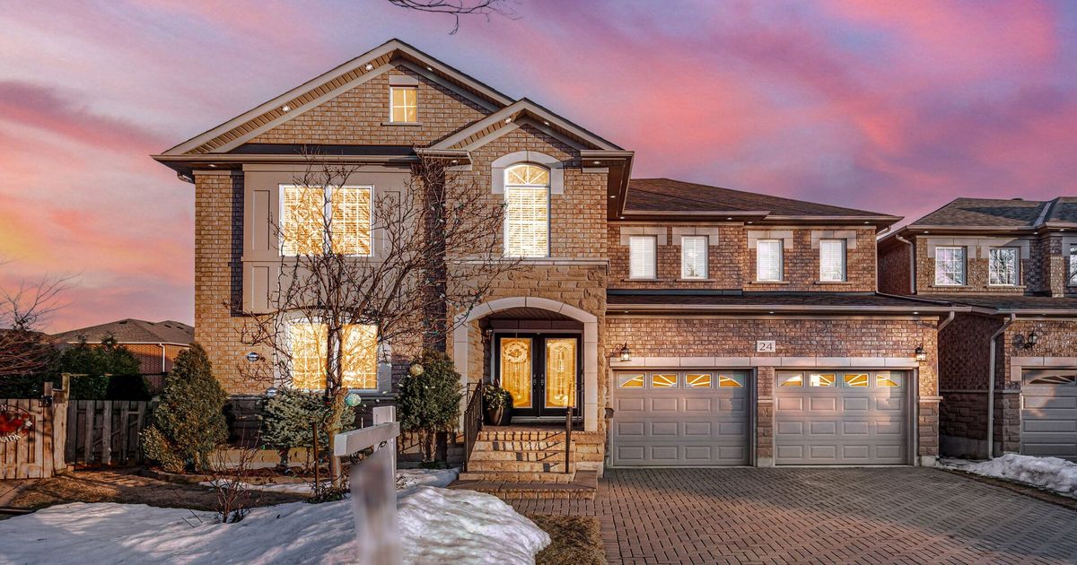 24 Sawston Circle Brampton