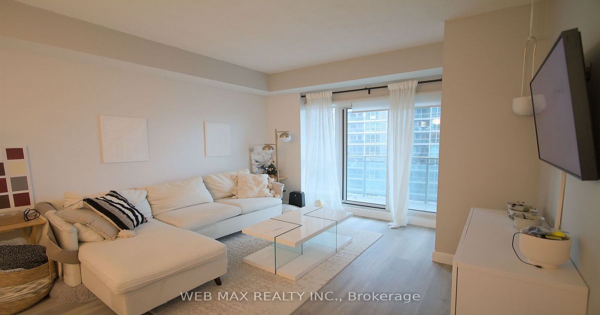 165 Legion Road N Toronto
