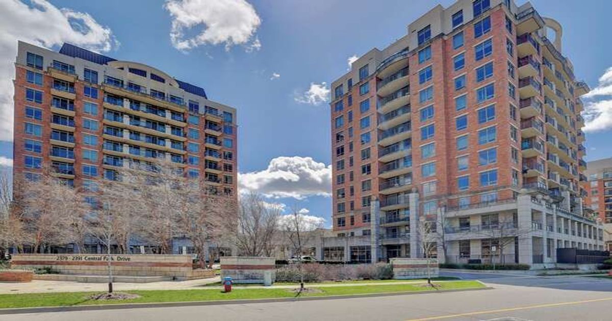 2391 Central Park Drive Oakville