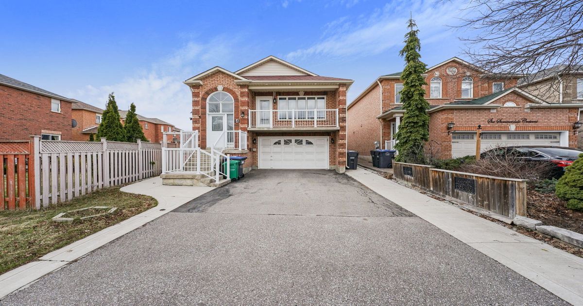 4 Summerdale Crescent Brampton